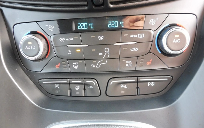 Ford Kuga cena 60900 przebieg: 174500, rok produkcji 2017 z Oborniki małe 172